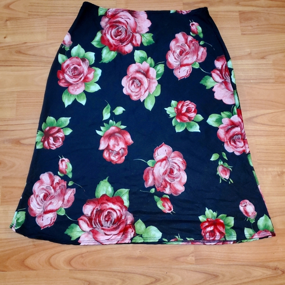 Sweet light weight shirt in size Small.   Ing.
